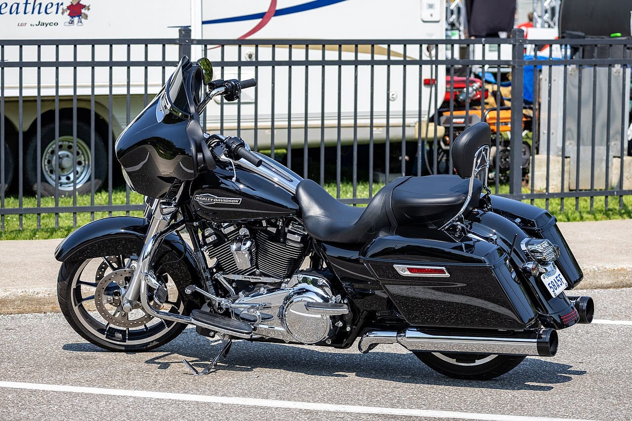 2016 Harley-Davidson Street Glide, ფოტო 1